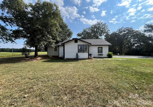 Photo 4 of Single family home for sale at 5810 Wolf Pond Rd, Monroe, NC 28112 | MLS# 4426485 | Listing updated on 2026-09-19
