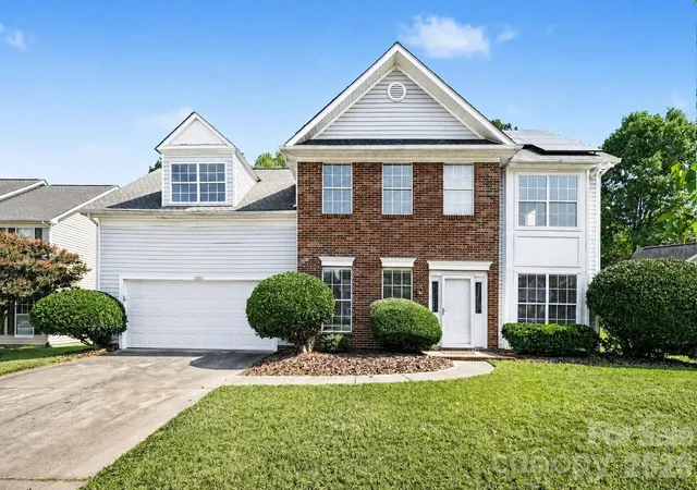 Single family home for sale at 11850 Old Timber Rd, Charlotte, NC 28269 | MLS# 4426491
