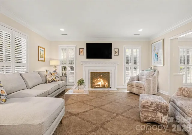 Photo 2 of Townhouse for sale at 7507 Red Oak Ln, Charlotte, NC 28226 | MLS# 4426501 | Listing updated on 2026-10-07