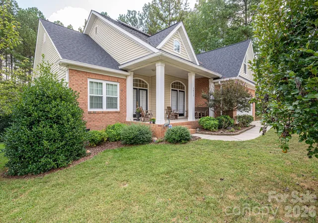 Photo 2 of Single family home for sale at 2013 Wrens Song Way, Gastonia, NC 28052 | MLS# 4426504 | Listing updated on 2026-09-20