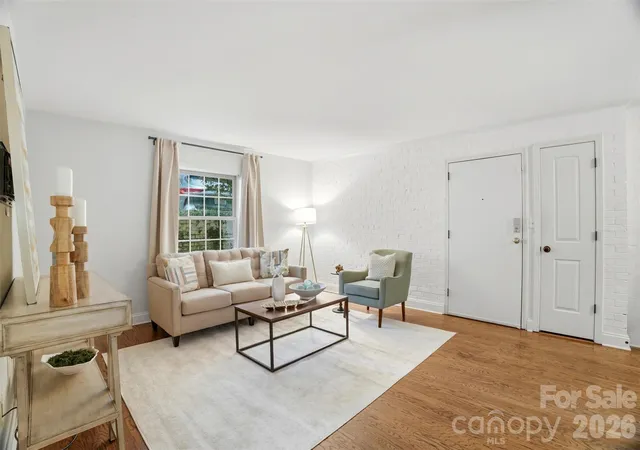 Photo 3 of Condo for sale at 4921 Park Rd #B, Charlotte, NC 28209 | MLS# 4426505 | Listing updated on 2026-09-19