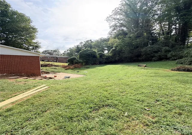 Photo 2 of Single family home for sale at 113 Ann St, Morganton, NC 28655 | MLS# 4426507 | Listing updated on 2026-10-02