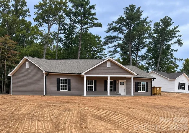 Photo 2 of Single family home for sale at 2600 Watson Dr, Lancaster, SC 29720 | MLS# 4426508 | Listing updated on 2026-10-05