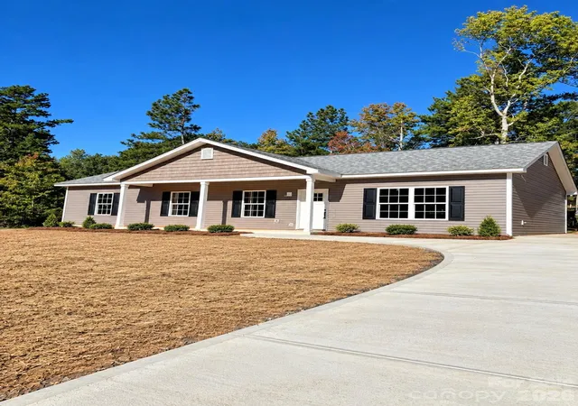 Photo 1 of Single family home for sale at 2600 Watson Dr, Lancaster, SC 29720 | MLS# 4426508 | Listing updated on 2026-10-16