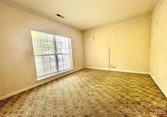 Photo 4 of Single family home for sale at 10514 Old Brg Ln, Charlotte, NC 28269 | MLS# 4426525 | Listing updated on 2026-09-19