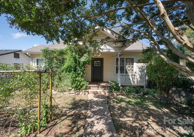 Single family home for sale at 201 Logan Ave, Asheville, NC 28806 | MLS# 4426540