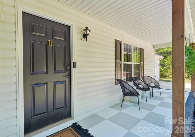 Photo 3 of Sale Pending at 6344 Ballard Rd, Denver, NC 28037 | MLS# 4426559 | Listing updated on 2026-09-29