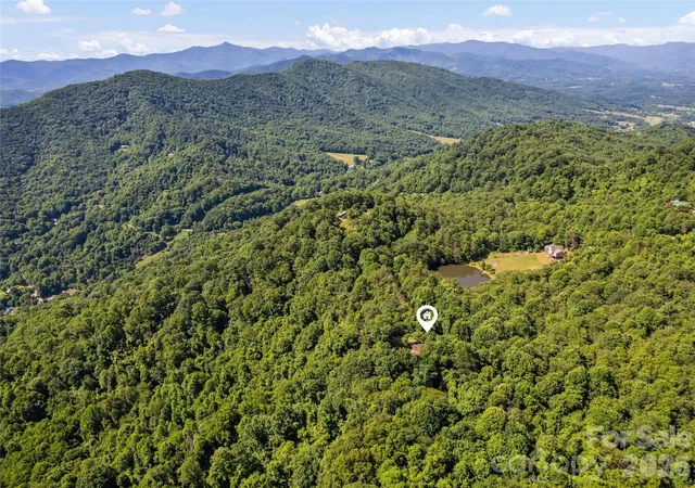 Photo 2 of Single family home for sale at 51 Stony Pond Ln, Canton, NC 28716 | MLS# 4426561 | Listing updated on 2026-09-21
