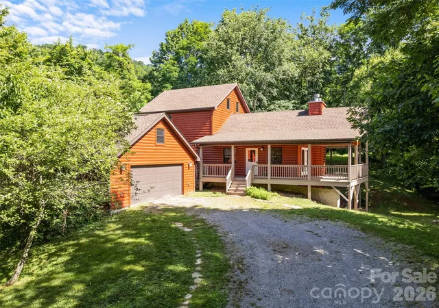 Photo 3 of Single family home for sale at 51 Stony Pond Ln, Canton, NC 28716 | MLS# 4426561 | Listing updated on 2026-09-21