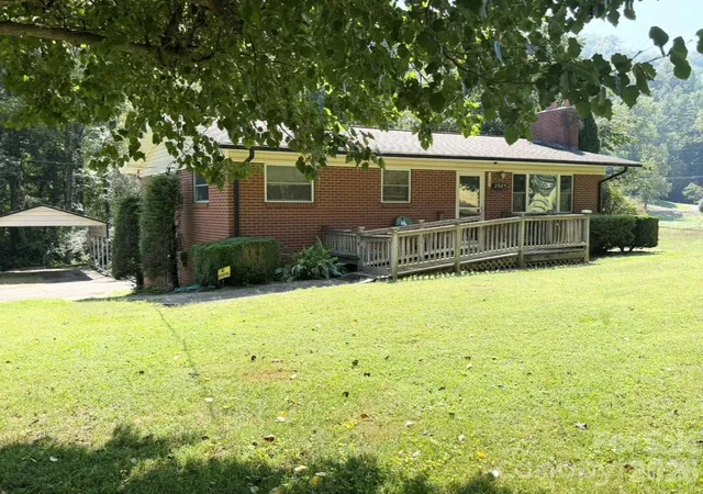 Photo 1 of Single family home for sale at 2985 Collettsville Rd, Lenoir, NC 28645 | MLS# 4426562 | Listing updated on 2026-09-20
