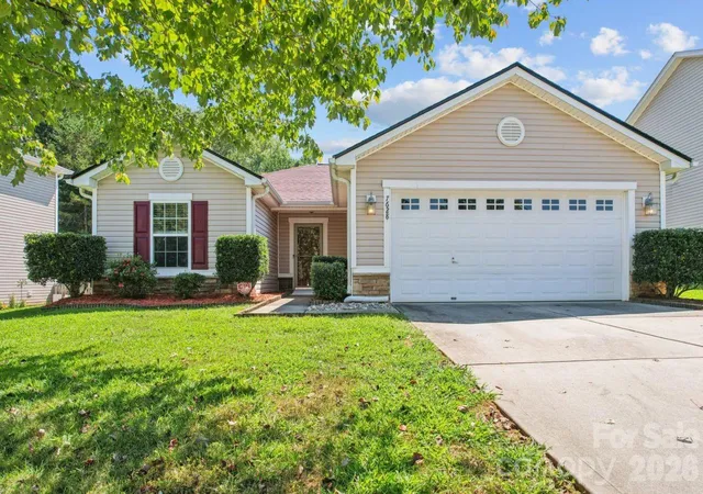Single family home for sale at 7628 Jenny Ann Dr, Charlotte, NC 28216 | MLS# 4426571