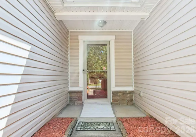 Photo 3 of Sale Pending at 7628 Jenny Ann Dr, Charlotte, NC 28216 | MLS# 4426571 | Listing updated on 2026-09-24