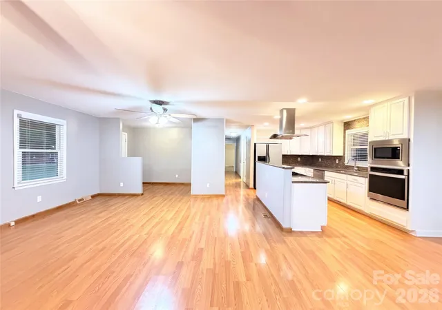 Photo 4 of Single family home for sale at 15408 Shawnee Trl, Matthews, NC 28104 | MLS# 4426578 | Listing updated on 2026-09-20