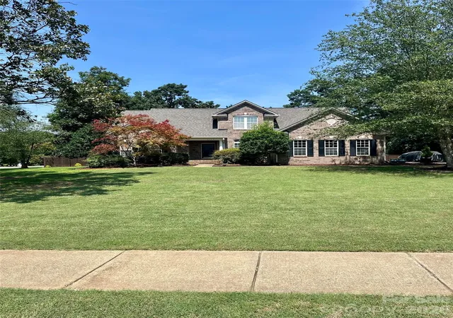 Single family home for sale at 2107 Heath Lake Dr, Mint Hill, NC 28227 | MLS# 4426581