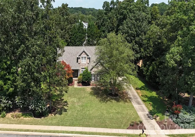 Photo 2 of Single family home for sale at 2107 Heath Lake Dr, Mint Hill, NC 28227 | MLS# 4426581 | Listing updated on 2026-09-20