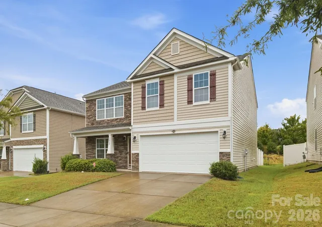 Photo 2 of Single family home for sale at 7012 Palatine Ln, Charlotte, NC 28214 | MLS# 4426582 | Listing updated on 2026-10-04
