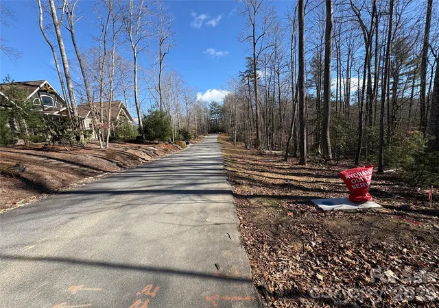 Photo 2 of Sale Pending at Lot 5 Tomahawk Trl, Hendersonville, NC 28739 | MLS# 4426594 | Listing updated on 2026-09-28