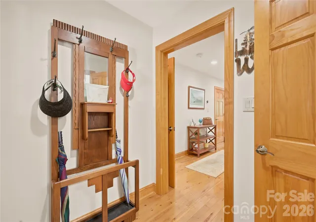 Photo 4 of Townhouse for sale at 351 Silver Springs Dr #B, Banner Elk, NC 28604 | MLS# 4426595 | Listing updated on 2026-09-20