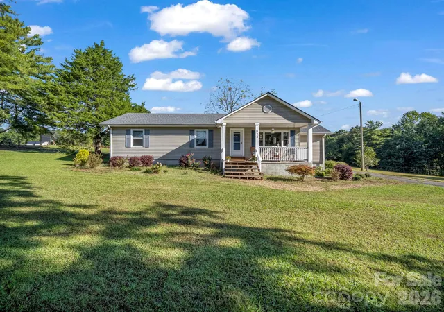 Photo 1 of Single family home for sale at 923 Green Crk Dr, Columbus, NC 28722 | MLS# 4426604 | Listing updated on 2026-10-09
