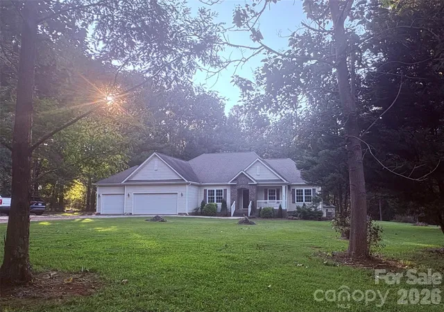 Photo 2 of Single family home for sale at 449 Potter Rd, Lancaster, SC 29720 | MLS# 4426607 | Listing updated on 2026-09-22