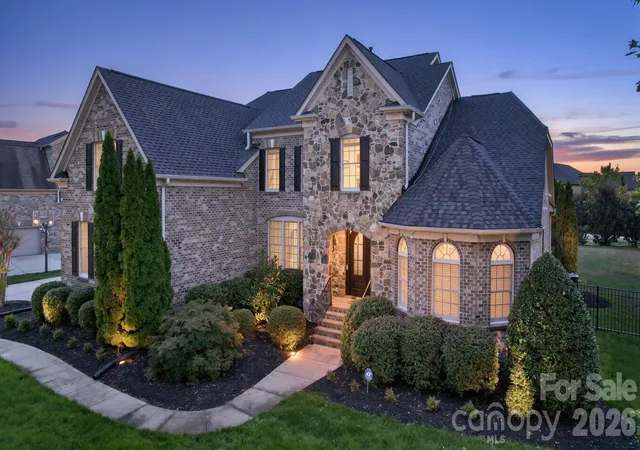Photo 1 of Single family home for sale at 5017 Autumn Blossom Ln, Waxhaw, NC 28173 | MLS# 4426611 | Listing updated on 2026-10-19