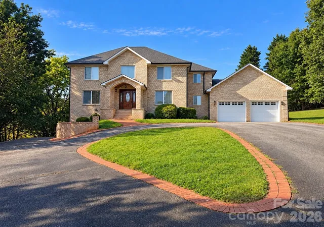 Single family home for sale at 5980 Willowbottom Rd, Hickory, NC 28602 | MLS# 4426614