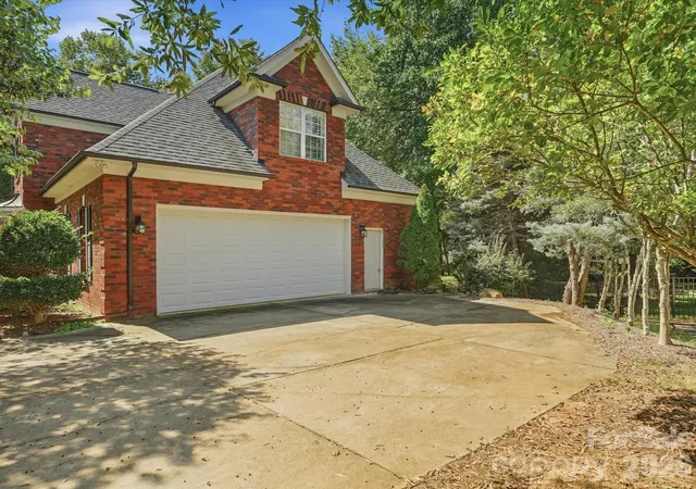 Photo 3 of Single family home for sale at 4801 Trey View Ct #40, Mint Hill, NC 28227 | MLS# 4426629 | Listing updated on 2026-09-20