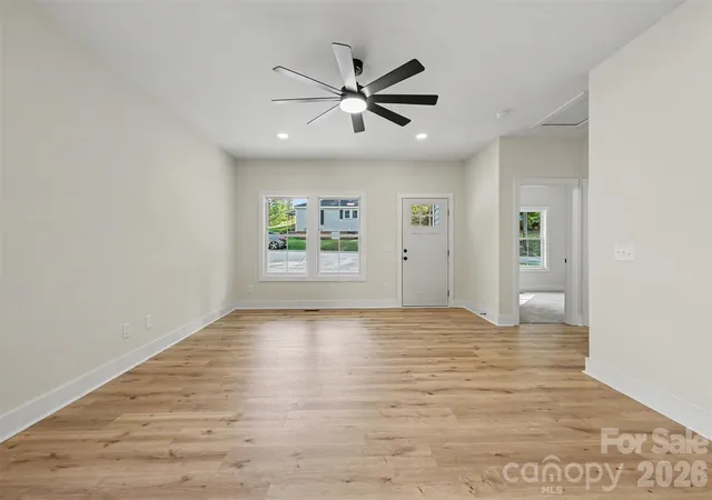 Photo 3 of Single family home for sale at 910 W 8th Street, Kannapolis, NC 28081 | MLS# 4426631 | Listing updated on 2026-10-26