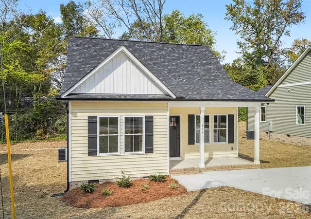 Photo 2 of Single family home for sale at 906 W 8th Street, Kannapolis, NC 28081 | MLS# 4426632 | Listing updated on 2026-10-26