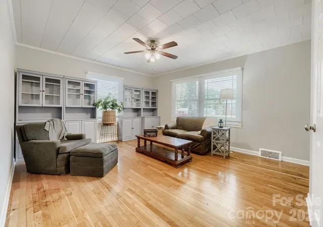 Photo 3 of Single family home for sale at 301 Jean Ave, Kannapolis, NC 28083 | MLS# 4426634 | Listing updated on 2026-09-27