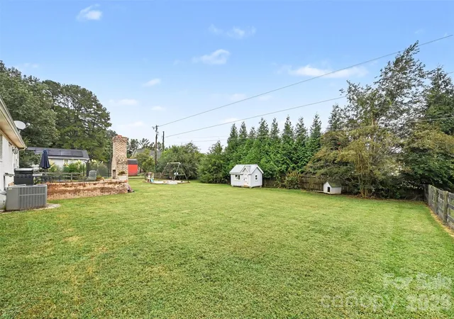 Photo 14 of Single family home for sale at 101 Morningstar Dr, Locust, NC 28097 | MLS# 4426643 | Listing updated on 2026-10-14