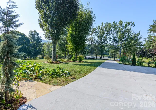 Photo 4 of Single family home for sale at 609 Old Mars Hl Hwy, Weaverville, NC 28787 | MLS# 4426651 | Listing updated on 2026-09-25