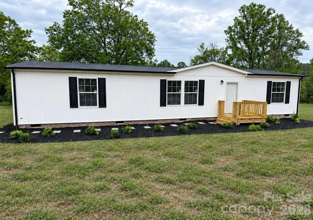 Single family home for sale at 2735 Piney Rd, Morganton, NC 28655 | MLS# 4426656 | Listing updated on 2026-09-23
