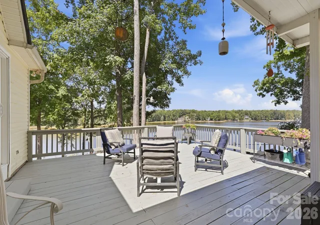 Photo 3 of Single family home for sale at 380 Lake Landing Dr, Salisbury, NC 28146 | MLS# 4426661 | Listing updated on 2026-09-28