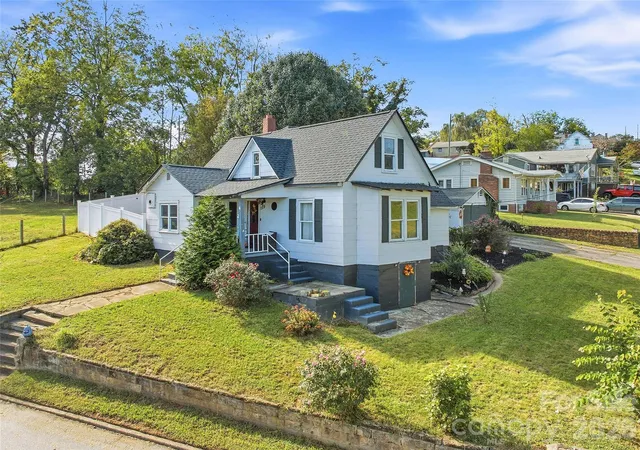 Single family home for sale at 159 Ballew St, Canton, NC 28716 | MLS# 4426671