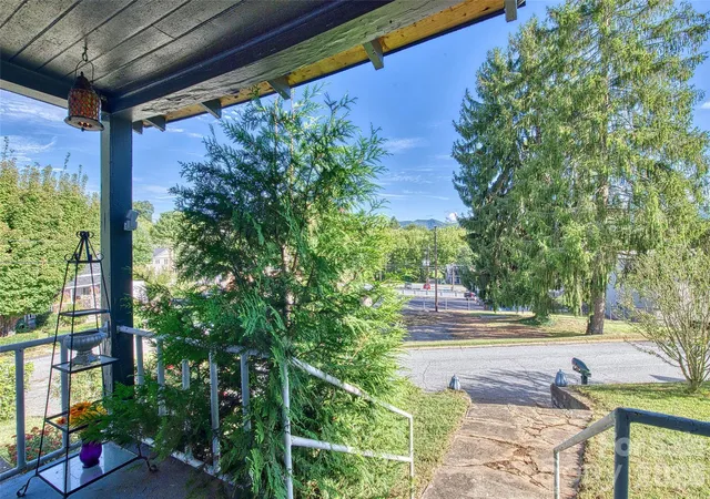Photo 3 of Single family home for sale at 159 Ballew St, Canton, NC 28716 | MLS# 4426671 | Listing updated on 2026-09-24