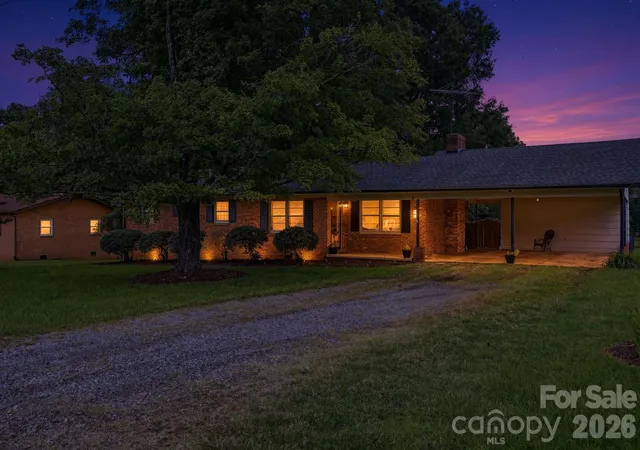 Photo 3 of Single family home for sale at 164 Davidson Ct, Taylorsville, NC 28681 | MLS# 4426675 | Listing updated on 2026-09-27