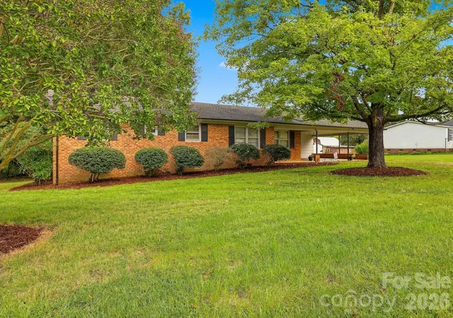 Photo 2 of Single family home for sale at 164 Davidson Ct, Taylorsville, NC 28681 | MLS# 4426675 | Listing updated on 2026-09-27