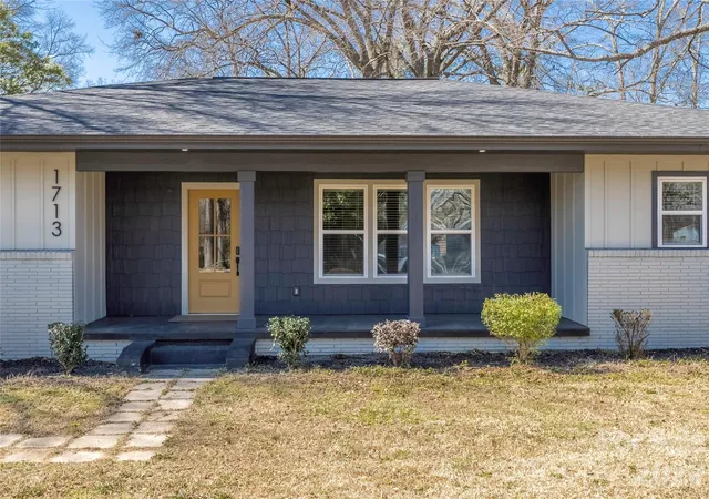 Photo 1 of Single family home for sale at 1713 Davis Park Rd, Gastonia, NC 28052 | MLS# 4426686 | Listing updated on 2026-09-22