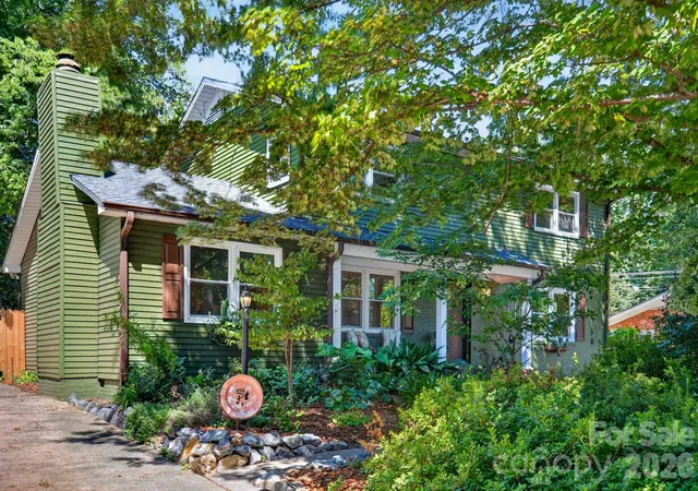 Photo 1 of Single family home for sale at 1309 Worcaster Pl, Charlotte, NC 28211 | MLS# 4426713 | Listing updated on 2026-09-30