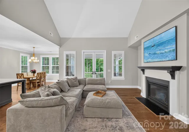 Photo 4 of Single family home for sale at 6601 Harbor Oaks Dr, Denver, NC 28037 | MLS# 4426714 | Listing updated on 2026-10-04