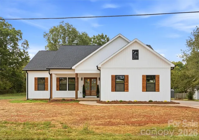 Photo 1 of Single family home for sale at 3733 Us 70 Hwy, Claremont, NC 28610 | MLS# 4426716 | Listing updated on 2026-09-23