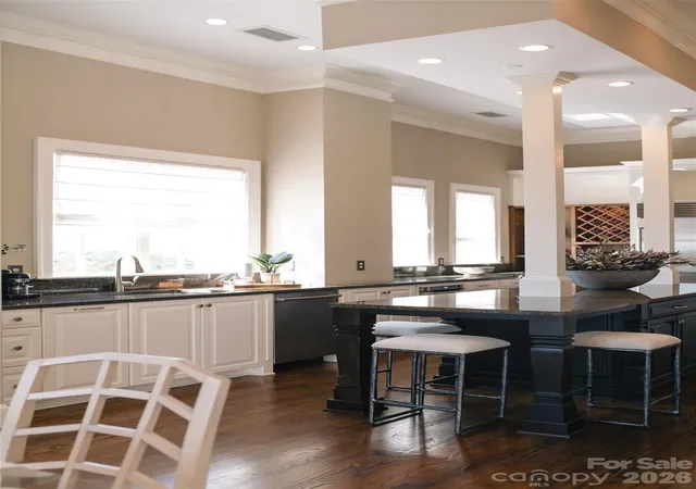 Photo 2 of Condo for sale at 2823 Providence Rd #280, Charlotte, NC 28211 | MLS# 4426720 | Listing updated on 2026-10-02
