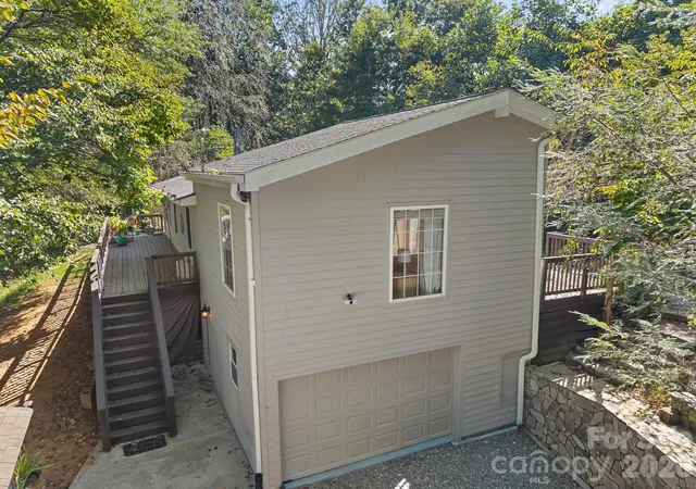 Single family home for sale at 20 Sharpes Cvs Rd, Leicester, NC 28748 | MLS# 4426724