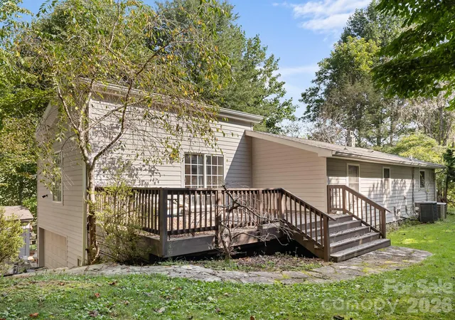 Photo 1 of Single family home for sale at 20 Sharpes Cvs Rd, Leicester, NC 28748 | MLS# 4426724 | Listing updated on 2026-09-23