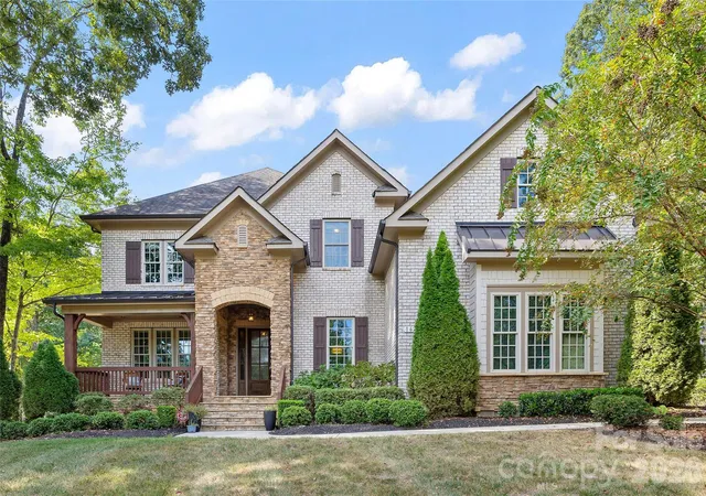 Photo 1 of Single family home for sale at 1623 Hawkstone Dr, Waxhaw, NC 28173 | MLS# 4426726 | Listing updated on 2026-10-20