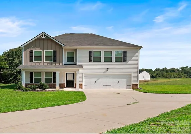 Single family home for sale at 536 Grassy Pond Rd, Gaffney, SC 29341 | MLS# 4426741
