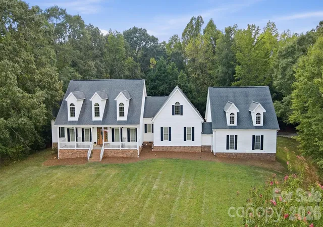 Photo 3 of Single family home for sale at 5881 Highway 557, Clover, SC 29710 | MLS# 4426749 | Listing updated on 2026-09-23