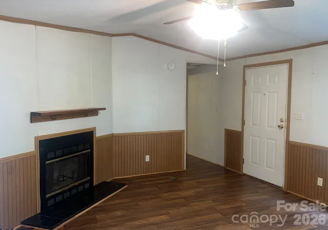 Photo 3 of Single family home for sale at 5543 White Oaks Dr, Morganton, NC 28655 | MLS# 4426777 | Listing updated on 2026-09-30
