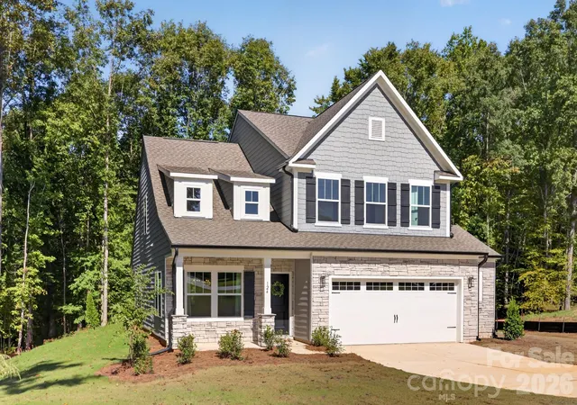 Photo 2 of Single family home for sale at 124 W Springhouse Ct #5, Statesville, NC 28625 | MLS# 4426779 | Listing updated on 2026-10-09